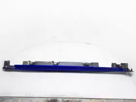 08F04-TGV-260 ACURA Driver Lower Skirt Rocker Molding Cracked
