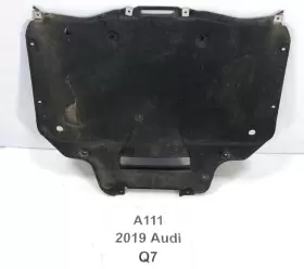 4M0.825.286 AUDI Front Lower Engine Tray Shield Guard Q7