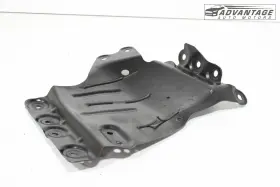 4M0803598H AUDI Front Right Wheelhouse End Cover Plate Q7 4M0803598H AUDI Front Right Wheelhouse End Cover Plate Q7