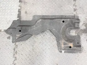 4M0-825-214-U BENTLEY Bentayga Rear Right Rh Underbody Splash