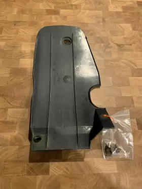 16131177993 BMW Convertible Splash Plate Rear Right Wheel E30