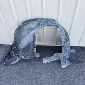 183114-10 BMW Right Passenger Front Wheelhouse Fender Liner