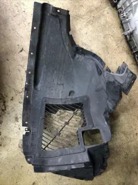51718046304 BMW Front Right Passenger Wheel Fender Liner E70