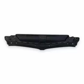 51767461970 BMW Center Upper Engine Cover G20