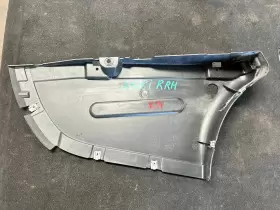 7260770 BMW Rear Bumper Right Body Splash Shield Cover F32