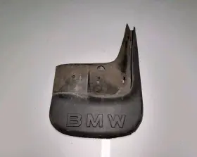 9408770 BMW Rear Right Mudflap Clips E39 Touring
