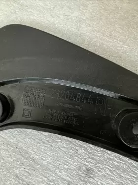 23204844 BUICK Rh Rear Tire Front Air Deflector Gm Enclave #2