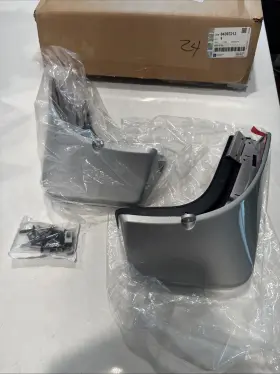 84397213 BUICK Front Mud Flaps Splash Guards Gm Enclave