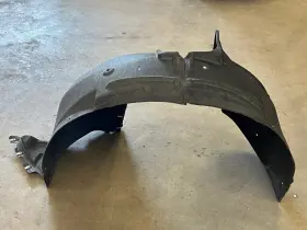84182807 CADILLAC Front Left Fender Liner Splash Shield Guard