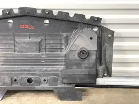 15263372 CADILLAC GM Front Engine Splash Shield Cover Air Cts #3