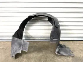 20851001 CADILLAC GM Front Left Fender Liner Splash Shield