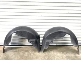 20987255 CADILLAC GM Rear Left Right Fender Liner Splash Cts
