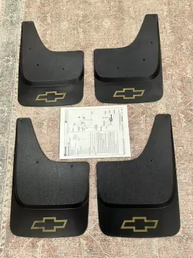 19154423 CHEVROLET Mud Flaps Splash Guards Set Suv Gm Chevy