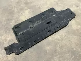 84052477 CHEVROLET Volt Driver Underbody Front Air Deflector