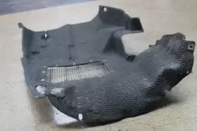 87660700 FERRARI Lusso Rh Rear Fender Liner Dmg #3