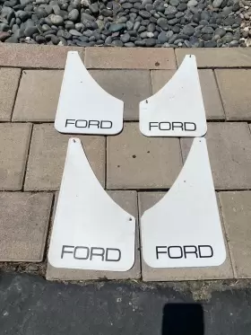 E43Z16A550-B FORD Wheel Splash Guards Mud Flaps