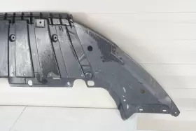 F1EB17B769CB FORD Front Bumper Splash Shield Deflector Focus #2