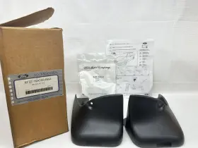 XF2Z-16A550-BAA FORD Winstar Nos Rear Mudflap Kit