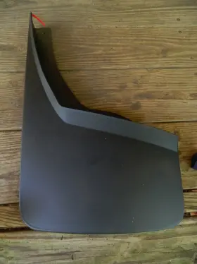 22894875 GENERAL MOTORS Front Left Driver Mud Flap Guard Gmc