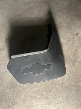22922827 GENERAL MOTORS Mud Flap Flapflap Chevrolet Gm Tahoe