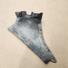 3974018 GENERAL MOTORS Right Front Outer Splash Shield Cover