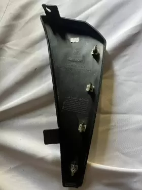 84859965 GENERAL MOTORS Rear Left Wheel Molding Protector C8 #2