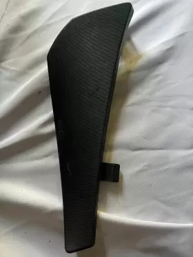 84859965 GENERAL MOTORS Rear Left Wheel Molding Protector C8