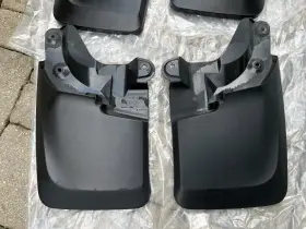 PT34535170 GENUINE TOYOTA Mudflap Set Tacoma #3