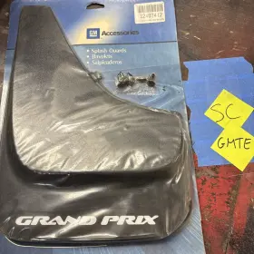 12497412 GM Splash Guards Nos Pontiac Prix