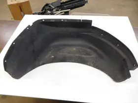 15093546 GM Right Rear Inner Wheelhouse Liner H3 Hummer