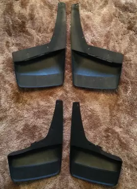 19159339 GM Mud Flaps Set 2500 Chevy Silverado #2