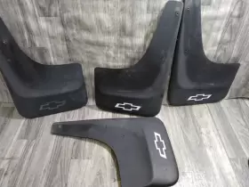 19213391 GM Mud Guard #2