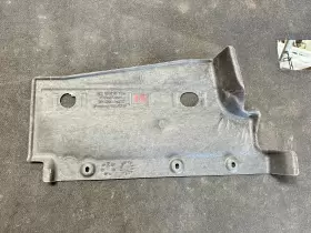 22915773 GM Xts Left Body Shield Splash Guard Cadillac
