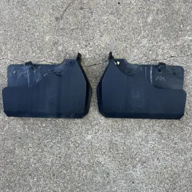 84420655 GM Front Splash Guards Mud Flaps 1500 Gmc Sierra