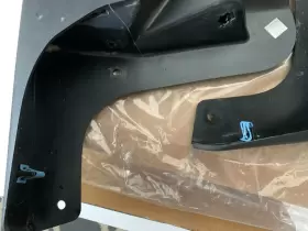 84621823 GM Front Fender Mud Flap Guards 1500 Silverado #3