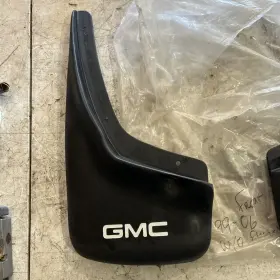 12463450 GMC Front Splash Guards Mud Flaps Nos Sierra #2