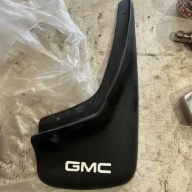 12463450 GMC Front Splash Guards Mud Flaps Nos Sierra #3
