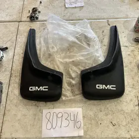 12463450 GMC Front Splash Guards Mud Flaps Nos Sierra