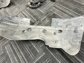 15926179 GMC Front Right Inner Fender Liner Yukon