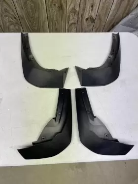 08P00-TG7-100A HONDA Splash Mud Guard Set Pilot Passport