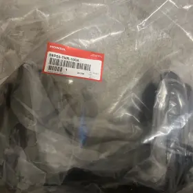 08P00-THR-100A HONDA Splash Guards Mud Odyssey
