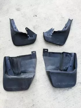 75800-SK7-000 HONDA Mud Guards Mudflaps Splash Shield Set DA9