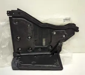 291303V600 HYUNDAI Radiator Cover Azera
