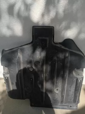 748A0-JK000 INFINITI Rear Diffuser Skid Plate G35
