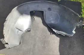 2W93-166562-A JAGUAR Front Right Passenger Fender Liner Wheel