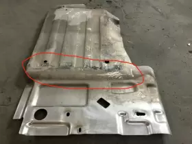 AW93113B44AD JAGUAR Xjl Right Engine Splash Guard Body Plate #2