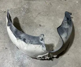 86821Q5000 KIA Seltos Splash Shield #2