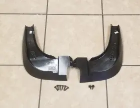B2F46-AK000 KIA Front Splash Guard Mud Flap Set Soul