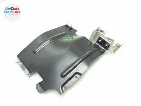 L8B2-108B02 LAND ROVER Front Right Fender Liner Wheelhouse #3