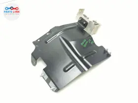 L8B2-108B03 LAND ROVER Front Left Fender Liner Wheelhouse 110 #3